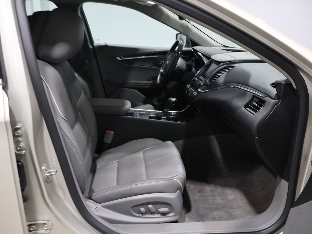 Used 2014 Chevrolet Impala LTZ image 22