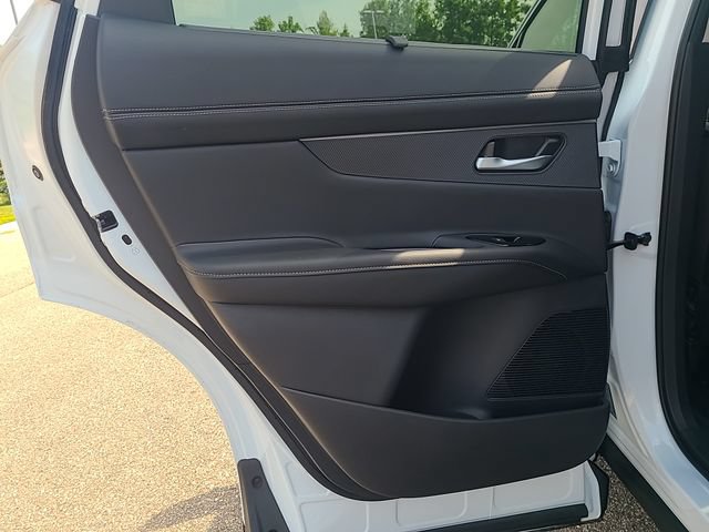 New 2026 Nissan Murano Platinum w/ Cargo Package AWD/4WD image 17