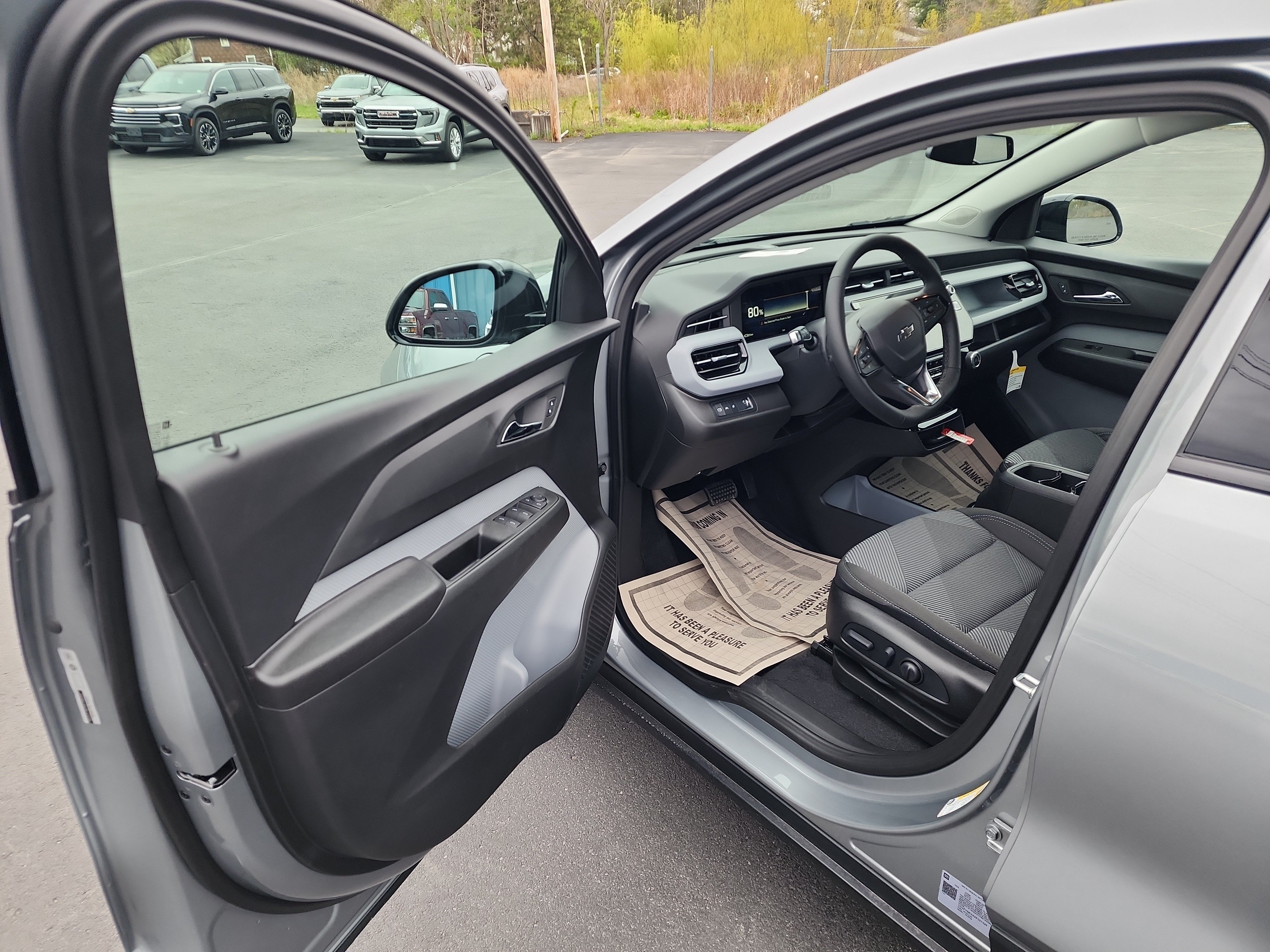 New 2027 Chevrolet Bolt LT w/ Comfort Package FWD image 10