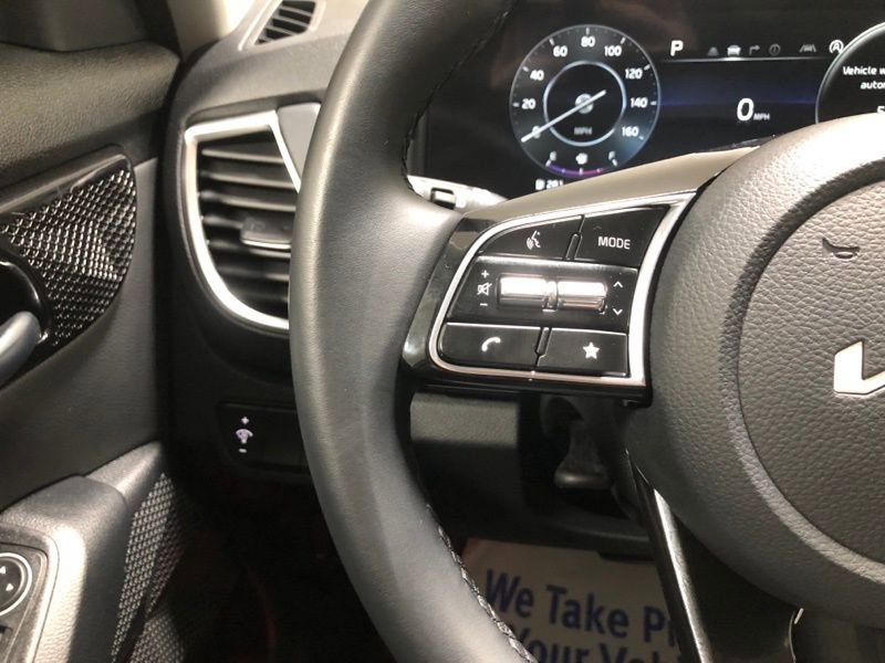 New 2025 Kia Seltos EX w/ EX Sunroof Package image 24