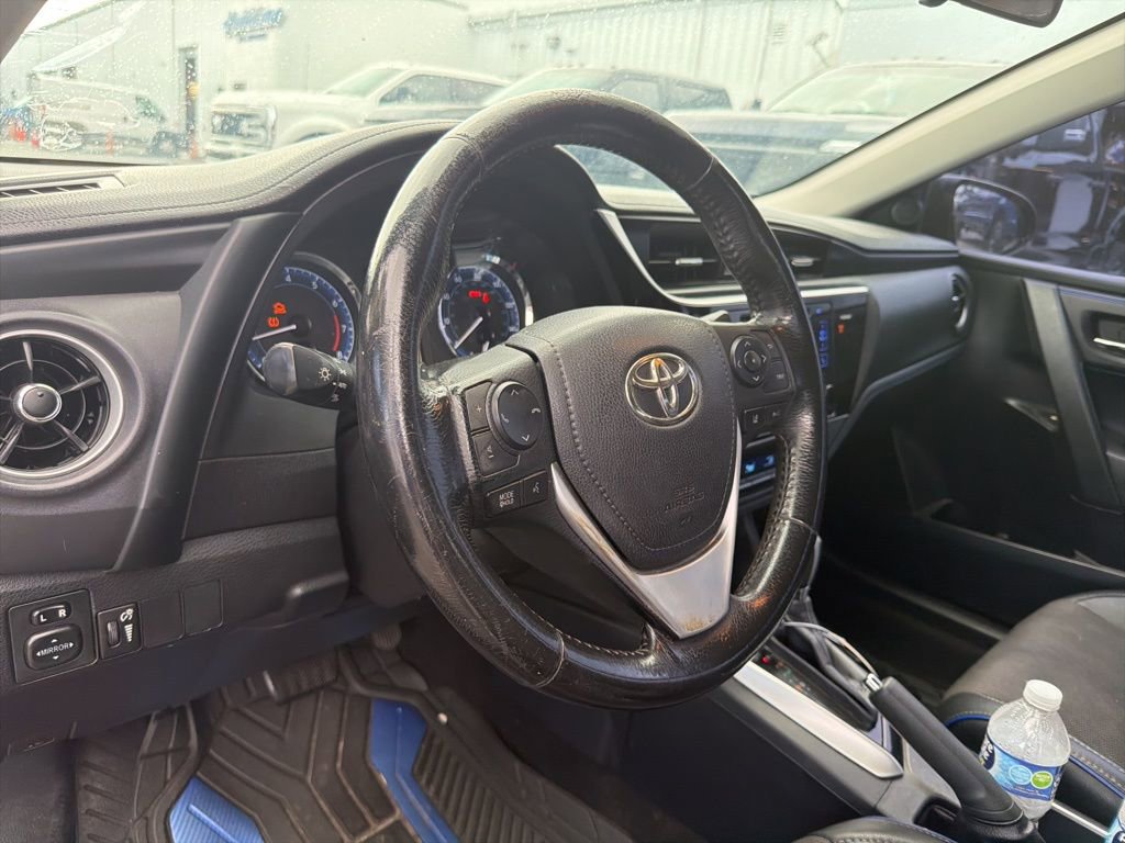 Used 2017 Toyota Corolla SE image 9