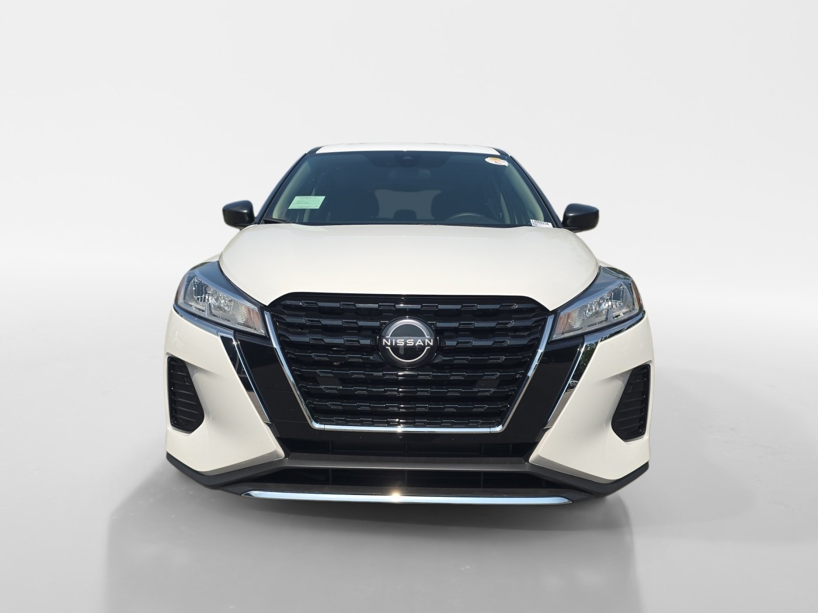 Used 2025 Nissan Kicks Play S FWD image 9