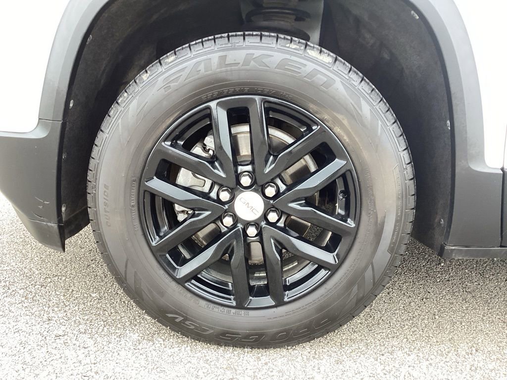 Used 2018 GMC Acadia SLT w/ LPO, Black Accent Package FWD image 19