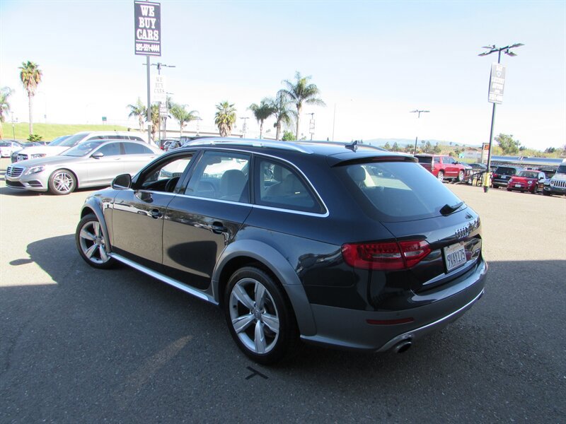 Used 2013 Audi A4 Premium Plus w/ Premium Plus Pkg AWD/4WD image 4