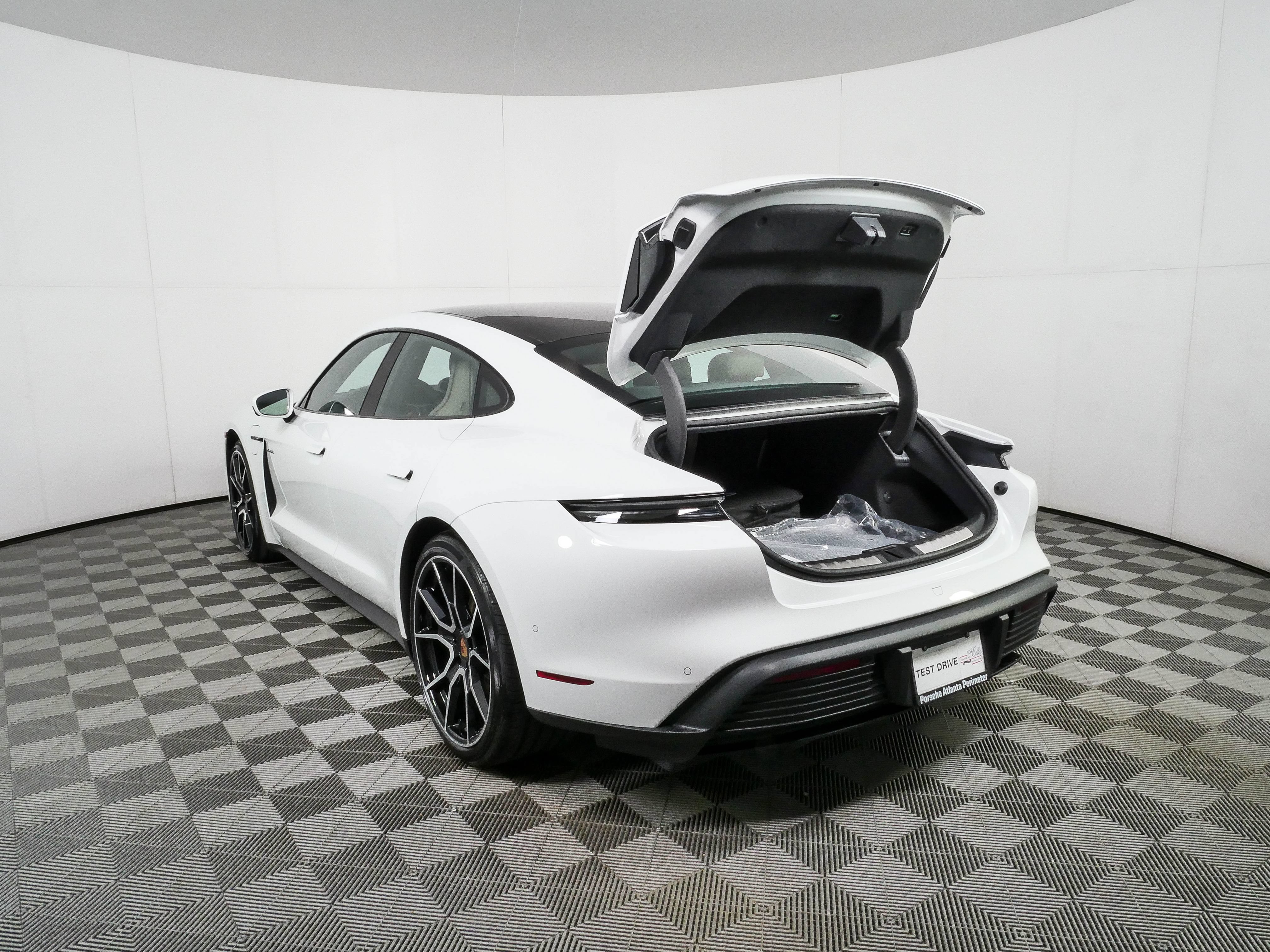 New 2026 Porsche Taycan AWD/4WD image 34