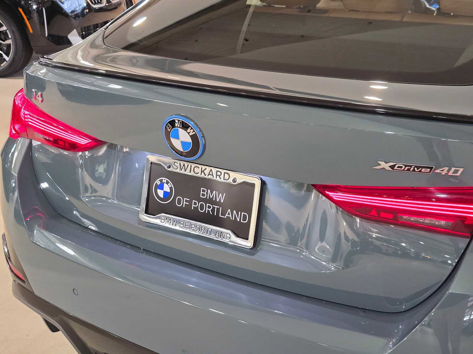Used 2025 BMW i4 xDrive40i w/ M Sport Package AWD/4WD image 15