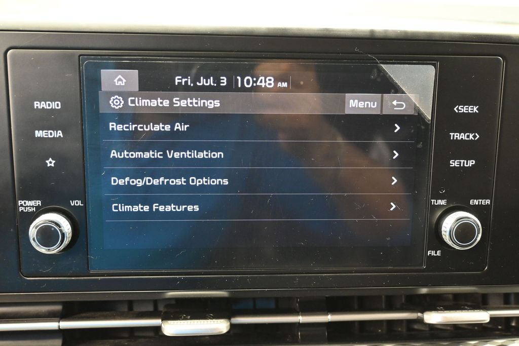 Used 2022 Kia Carnival LX FWD image 23