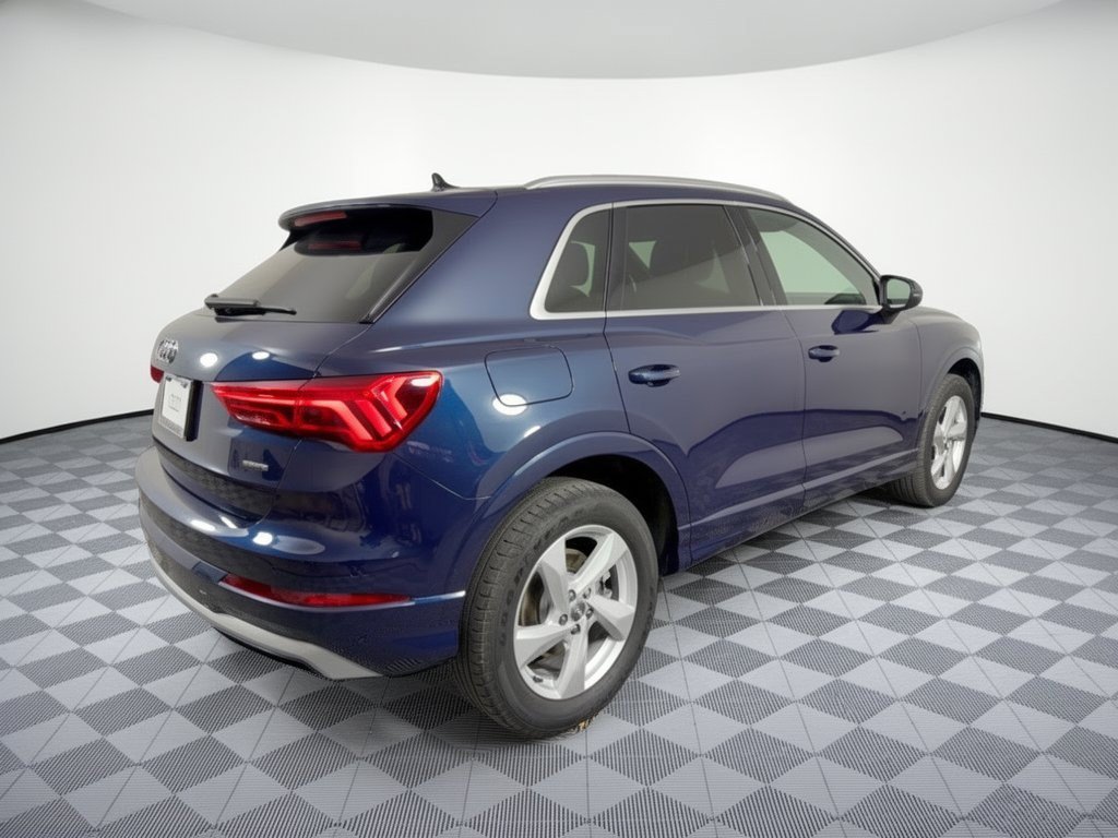 Used 2020 Audi Q3 2.0T Premium w/ Convenience Package AWD/4WD image 9