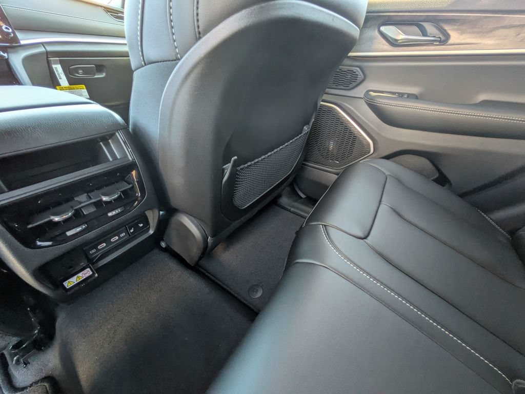 New 2026 Jeep Grand Cherokee Limited w/ Limited Altitude Package RWD image 35