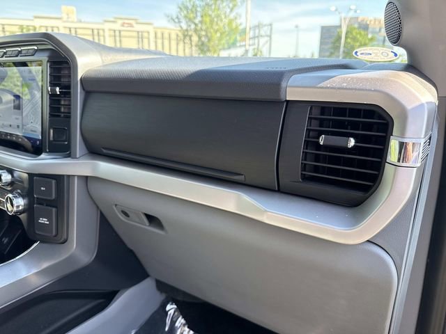 Used 2022 Ford F150 XLT w/ Equipment Group 302A High AWD/4WD image 11