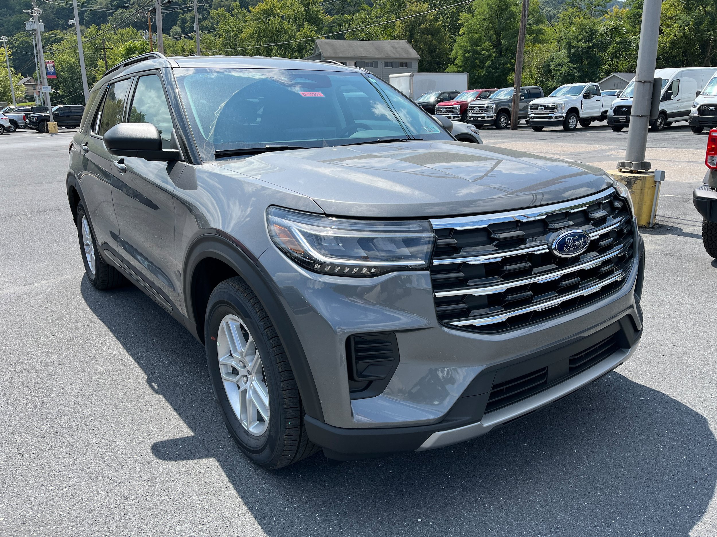 New 2026 Ford Explorer Active AWD/4WD image 4