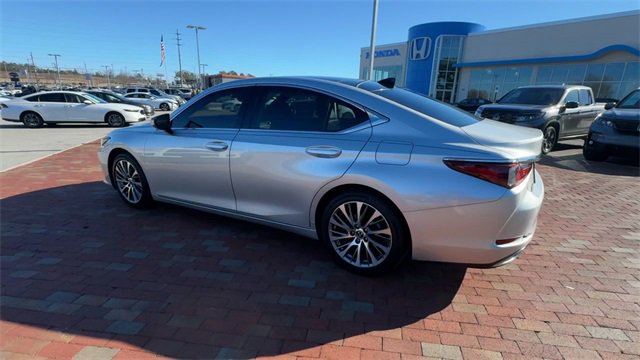 Used 2019 Lexus ES 350 image 9