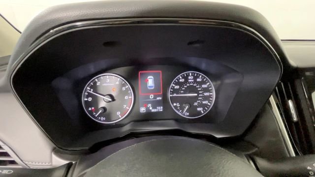 Used 2023 Subaru Outback Premium AWD/4WD image 24