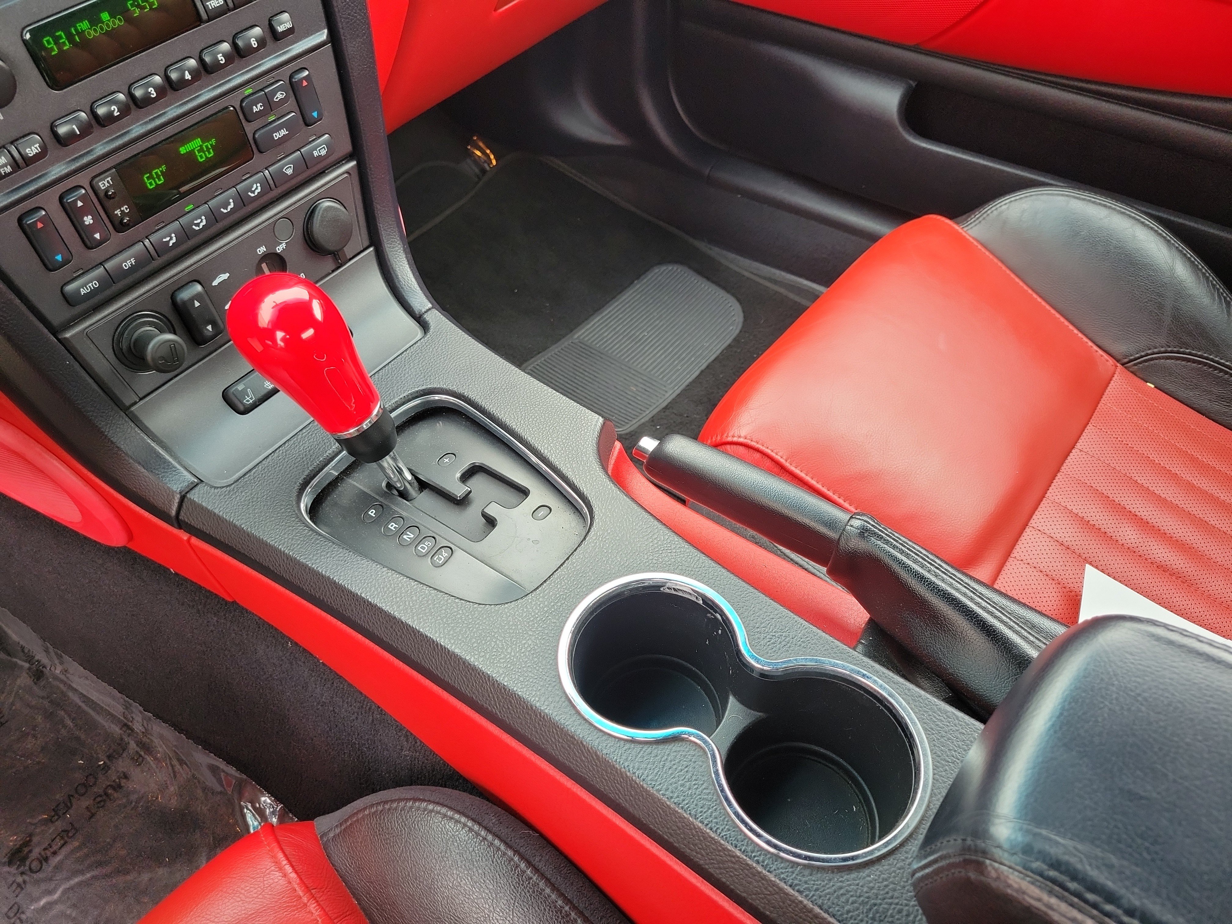 Used 2004 Ford Thunderbird RWD image 5