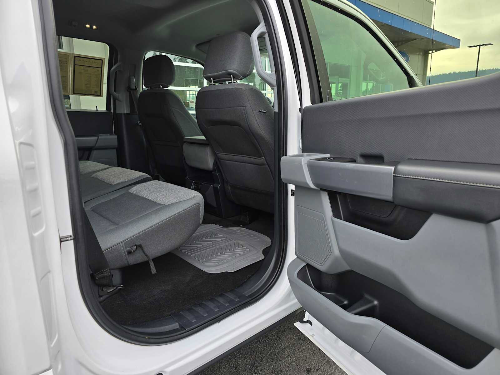 Used 2021 Ford F150 XLT w/ Trailer Tow Package image 15