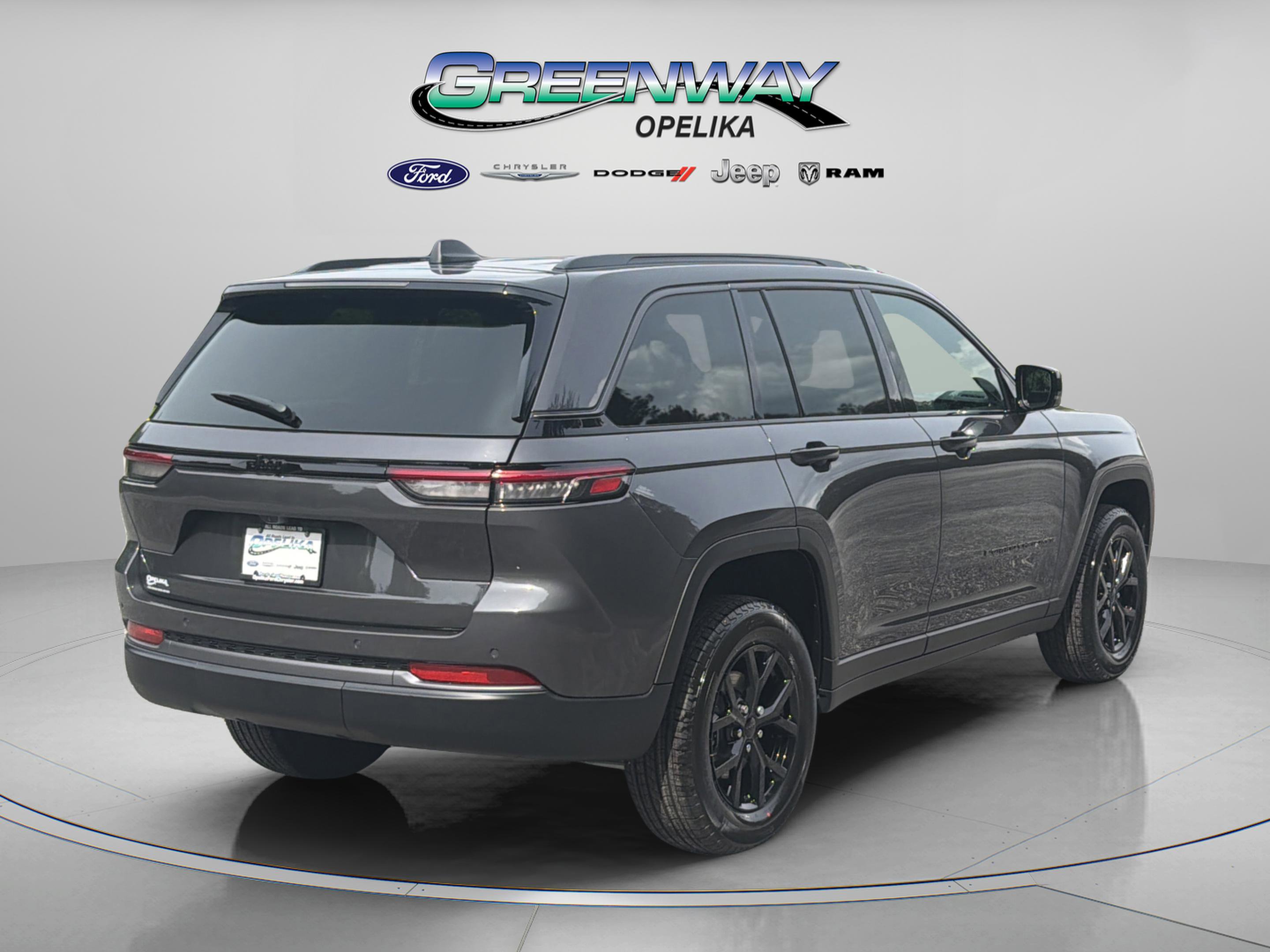 New 2026 Jeep Grand Cherokee Altitude RWD image 7