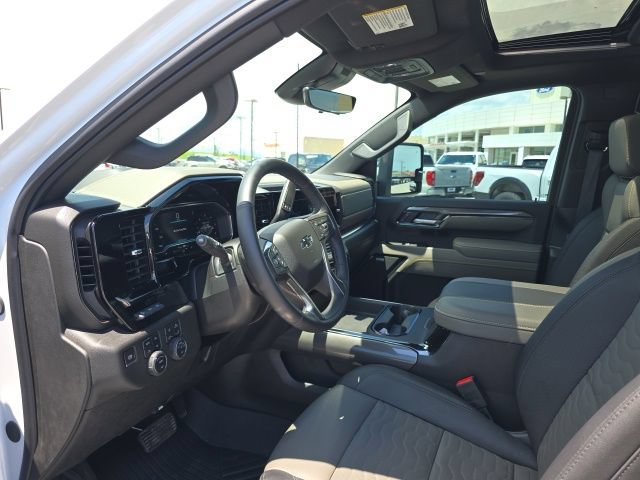 Used 2025 Chevrolet Silverado 2500 ZR2 w/ Technology Package AWD/4WD image 10
