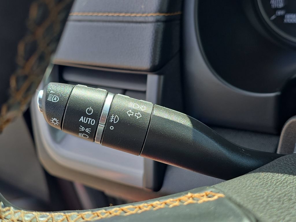 Certified 2023 GMC Terrain AT4 w/ Tech Package AWD/4WD image 18
