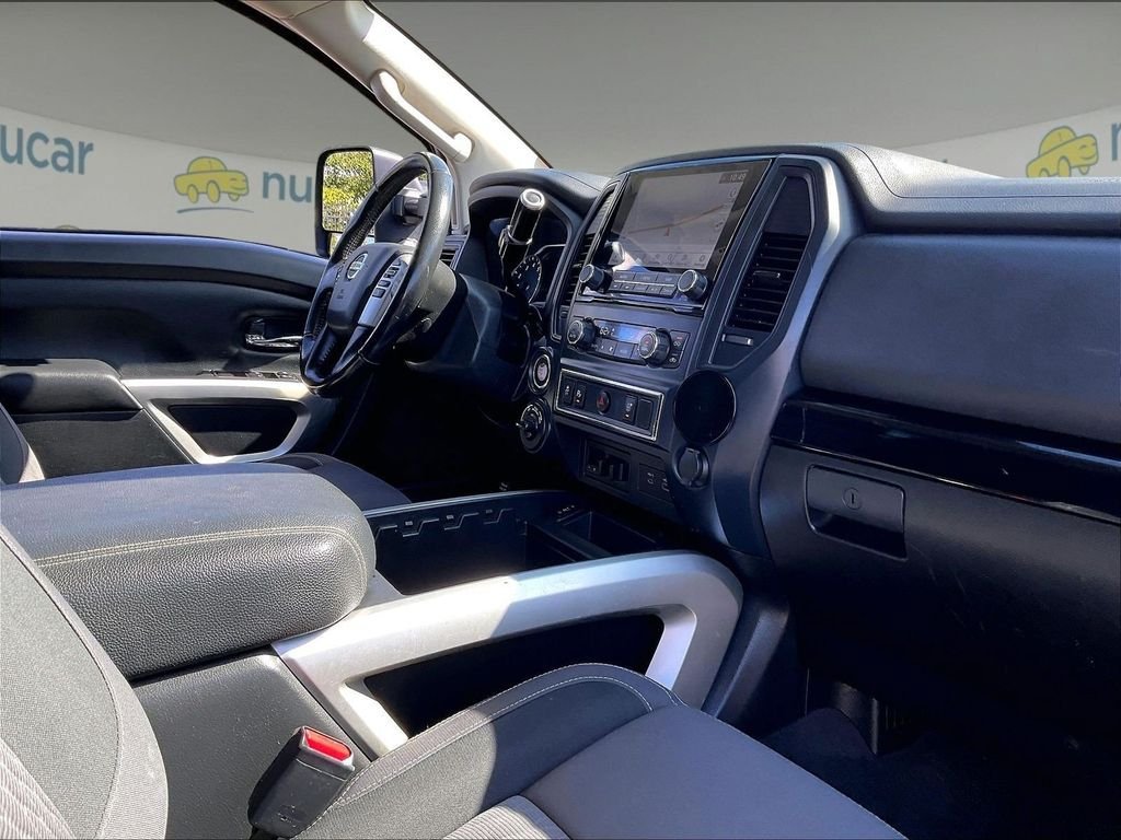 Used 2022 Nissan Titan SV w/ SV Convenience Package AWD/4WD image 14