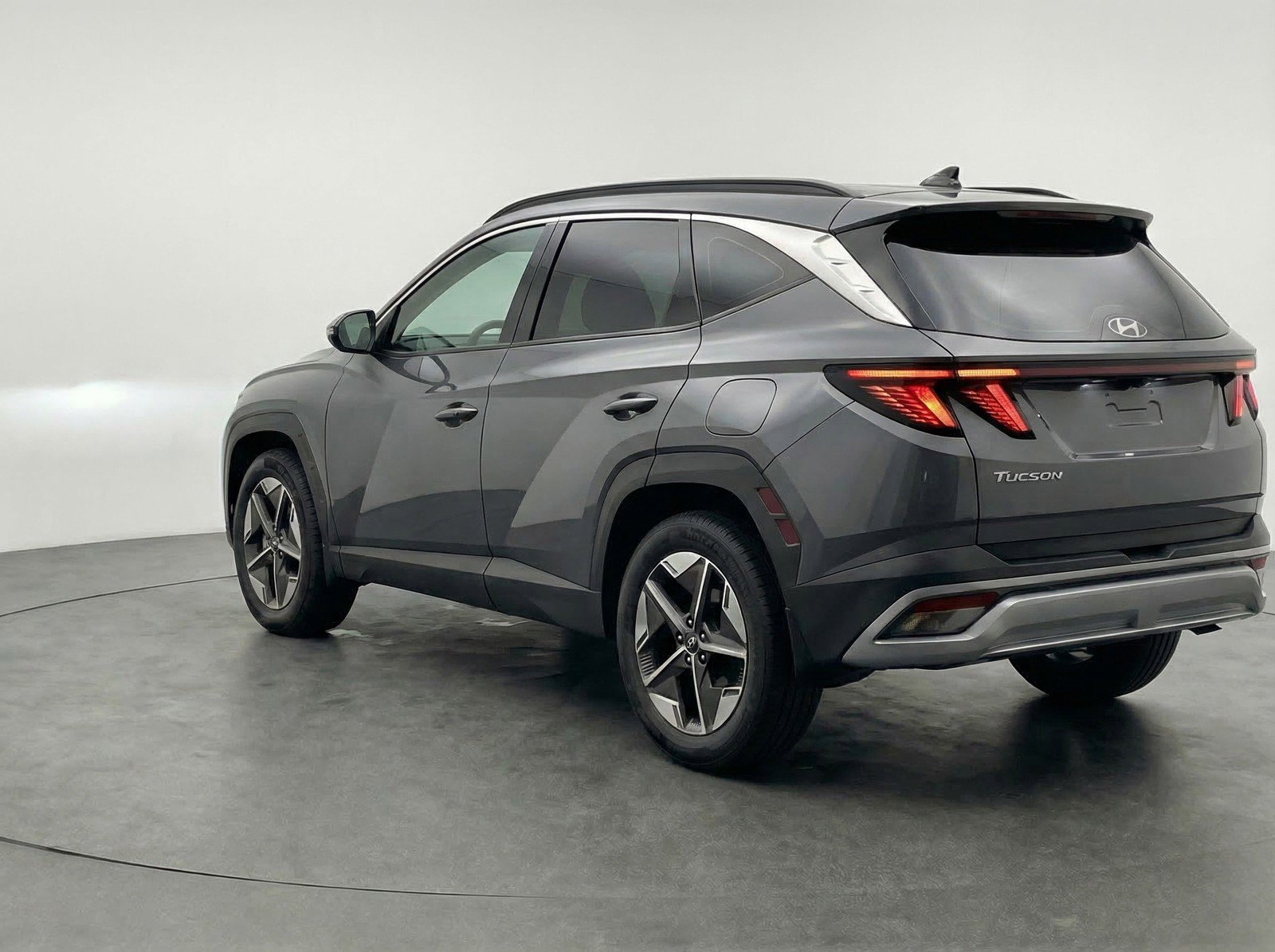 Used 2025 Hyundai Tucson SEL AWD/4WD image 6