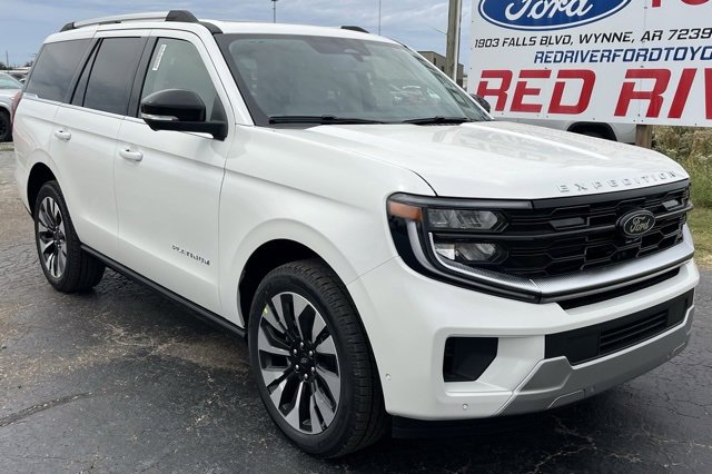 New 2025 Ford Expedition Platinum image 2