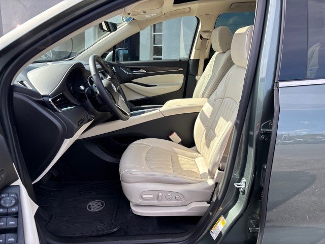 Used 2022 Buick Enclave Avenir w/ Trailering Package, 5000 lbs. FWD image 12