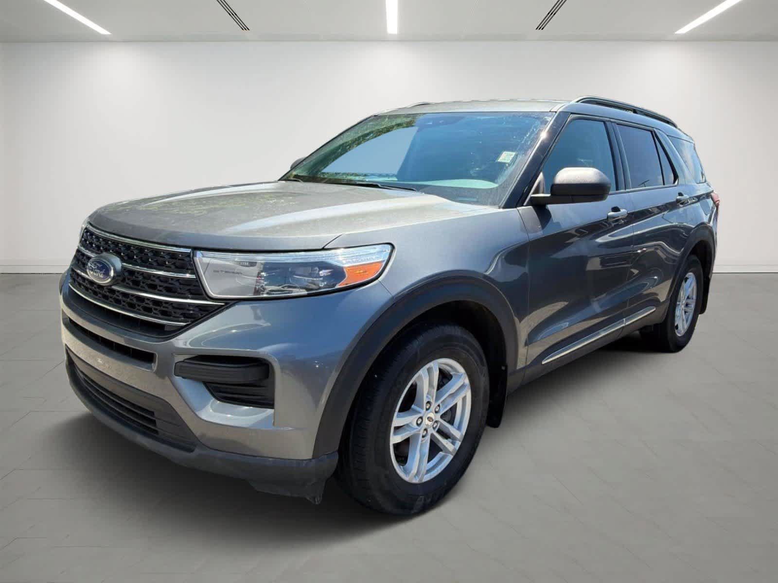 Used 2023 Ford Explorer XLT w/ Class IV Trailer Tow Package AWD/4WD image 1