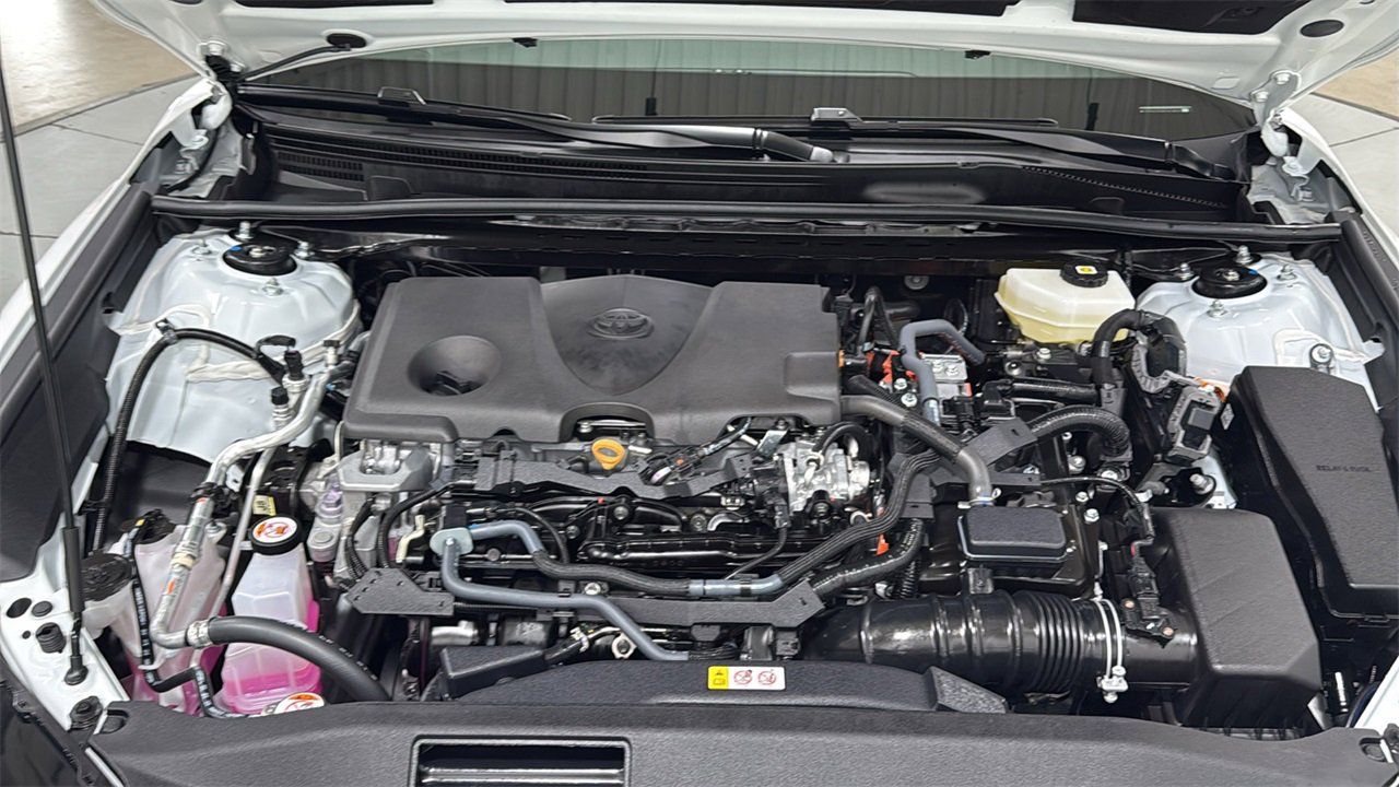 Certified 2025 Toyota Camry SE image 25