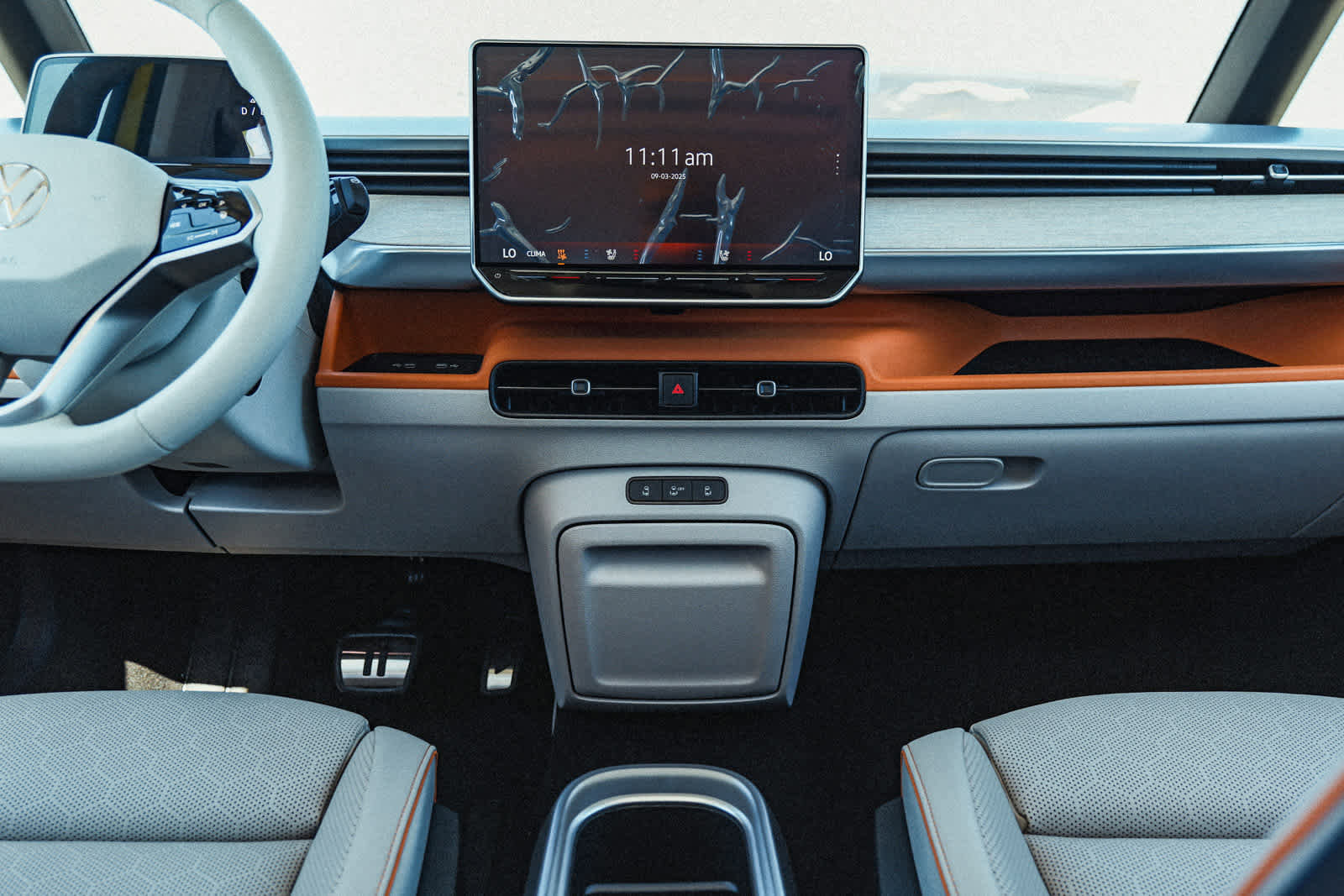 New 2025 Volkswagen ID. Buzz 1st Edition image 15