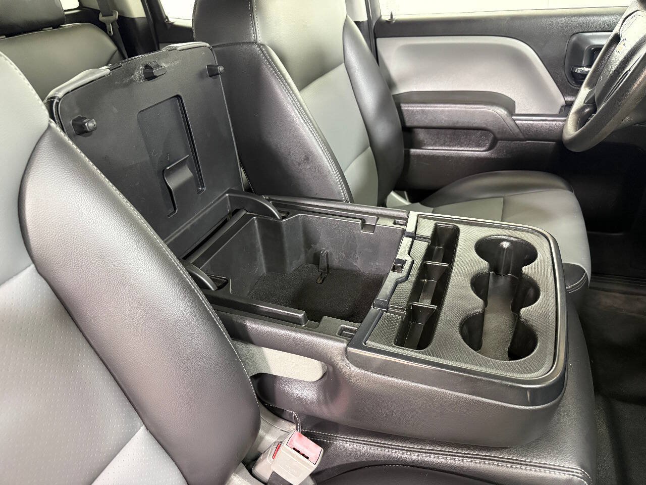 Used 2018 Chevrolet Silverado 1500 W/T RWD image 28