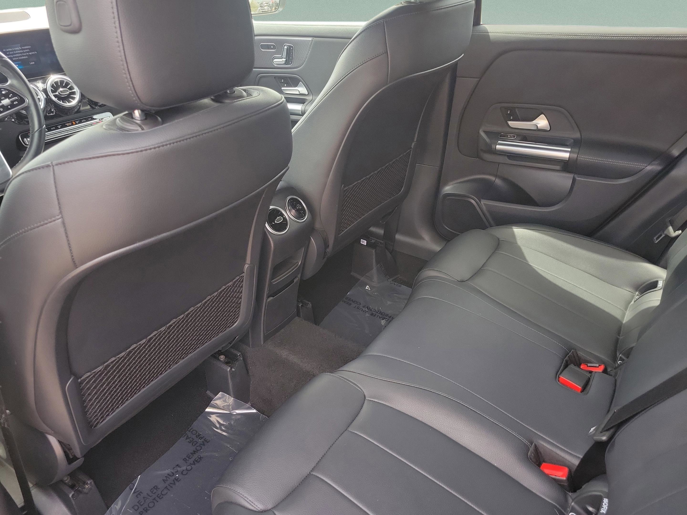 Certified 2022 Mercedes-Benz GLA 250 image 10