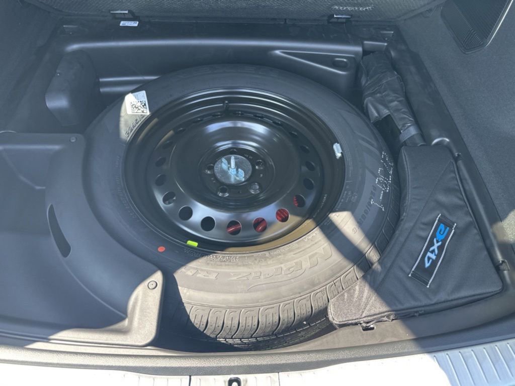 Used 2023 Jeep Grand Cherokee Summit image 12