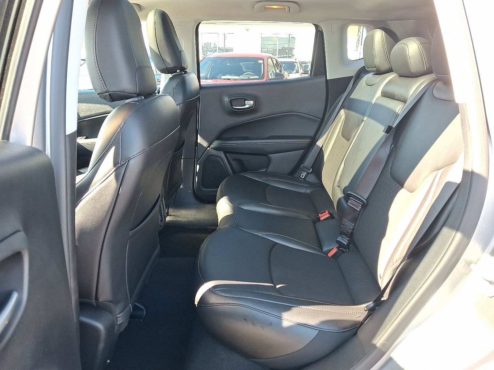 Used 2020 Jeep Compass Latitude w/ Cold Weather Group image 11