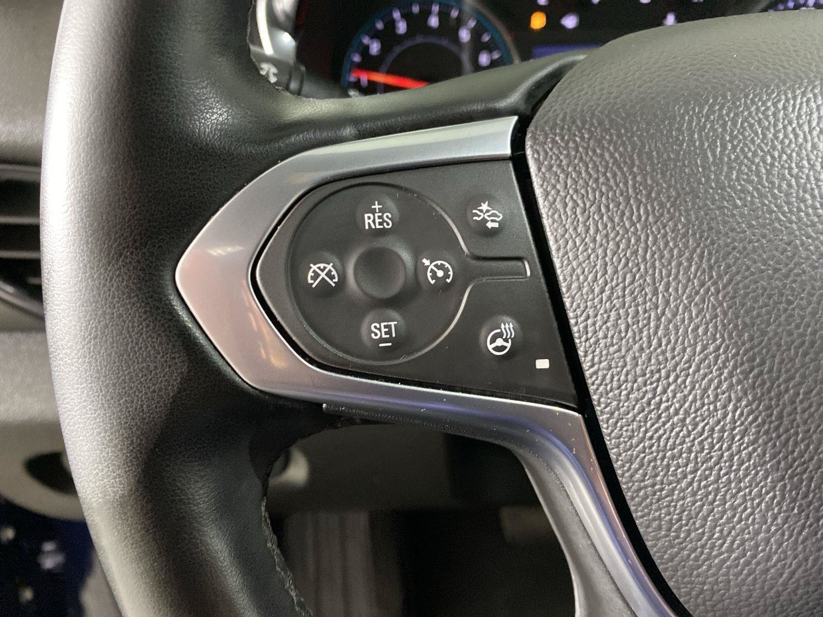 Used 2023 Chevrolet Traverse LT AWD/4WD image 20