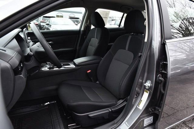 Certified 2025 Nissan Sentra SV image 19
