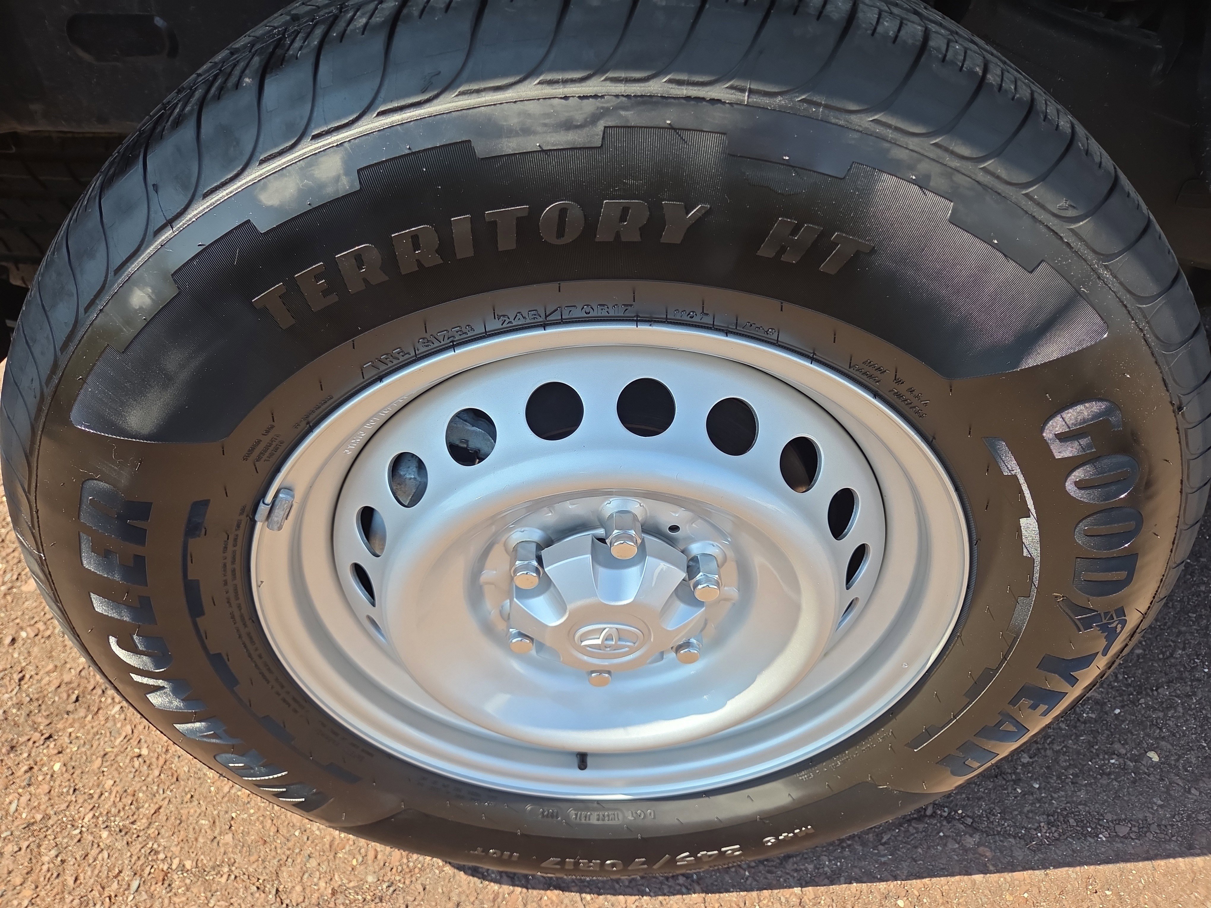 Certified 2025 Toyota Tacoma SR RWD image 10