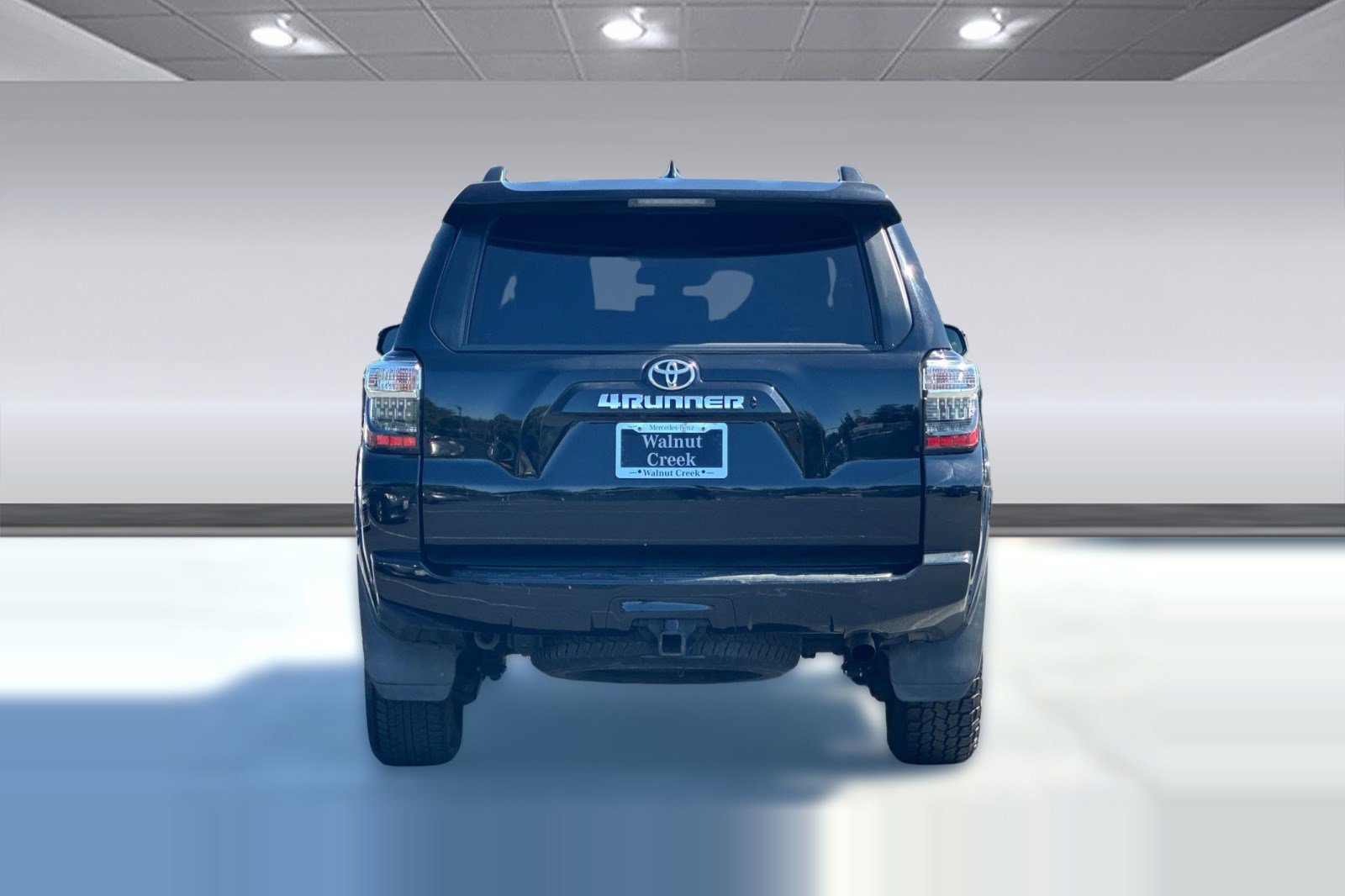 Used 2021 Toyota 4Runner SR5 RWD image 9