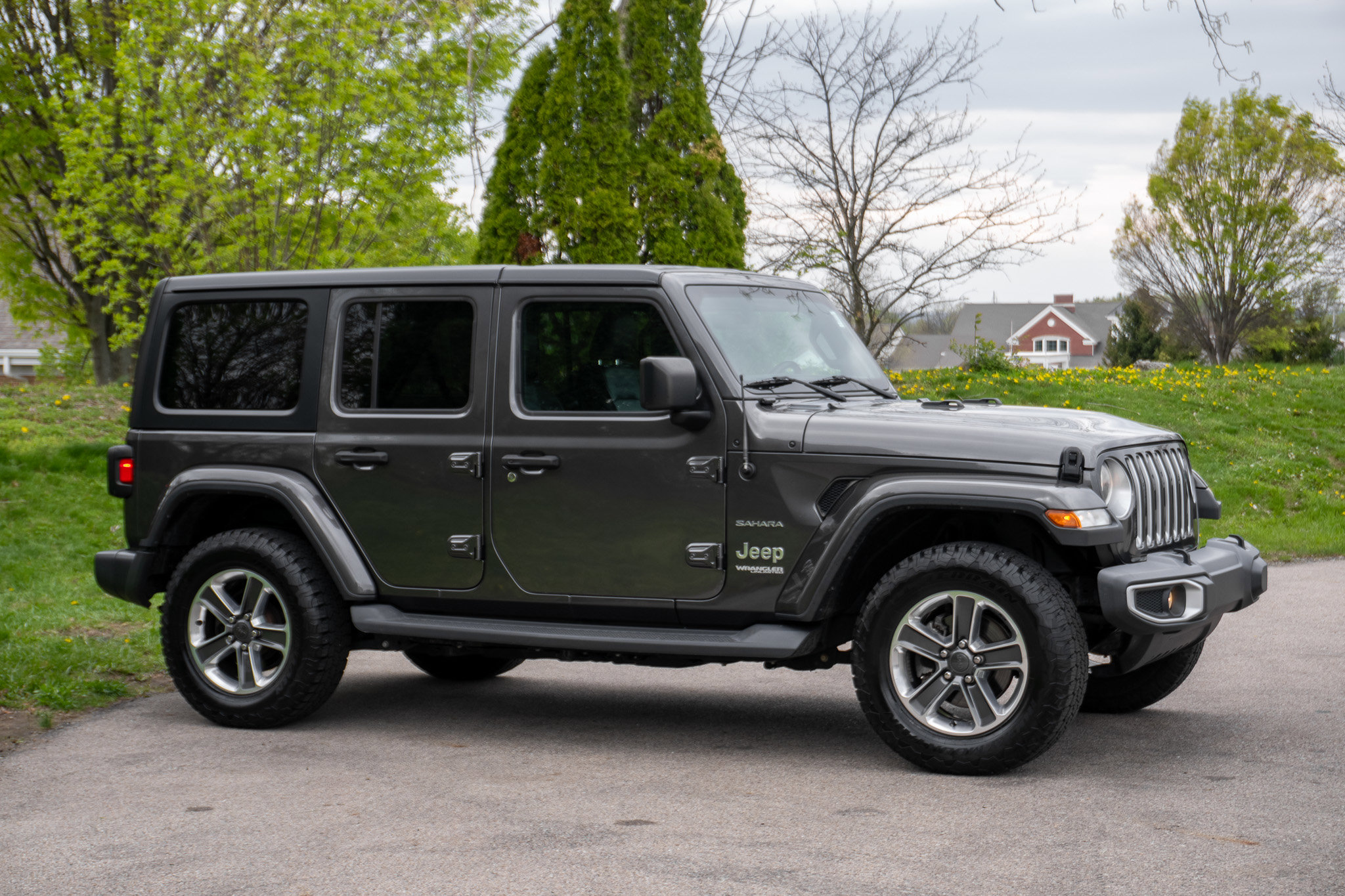 Used 2018 Jeep Wrangler Unlimited Sahara image 4