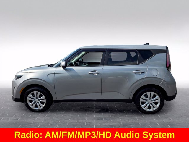 Used 2024 Kia Soul LX FWD image 5