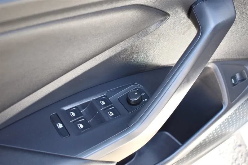 Used 2020 Volkswagen Jetta S FWD image 14