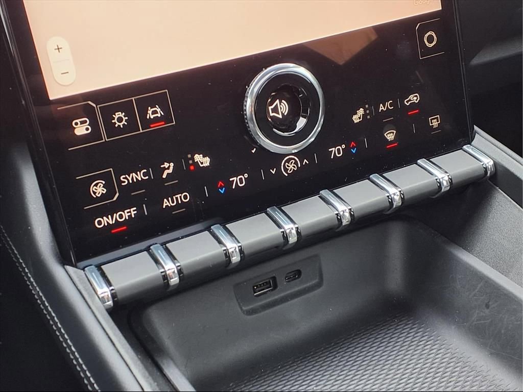 Used 2025 GMC Terrain Elevation w/ Elevation Premium Package image 14