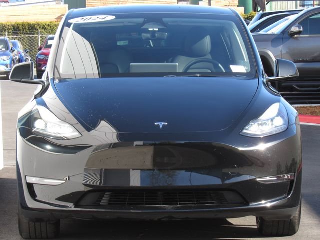 Used 2024 Tesla Model Y Long Range image 3