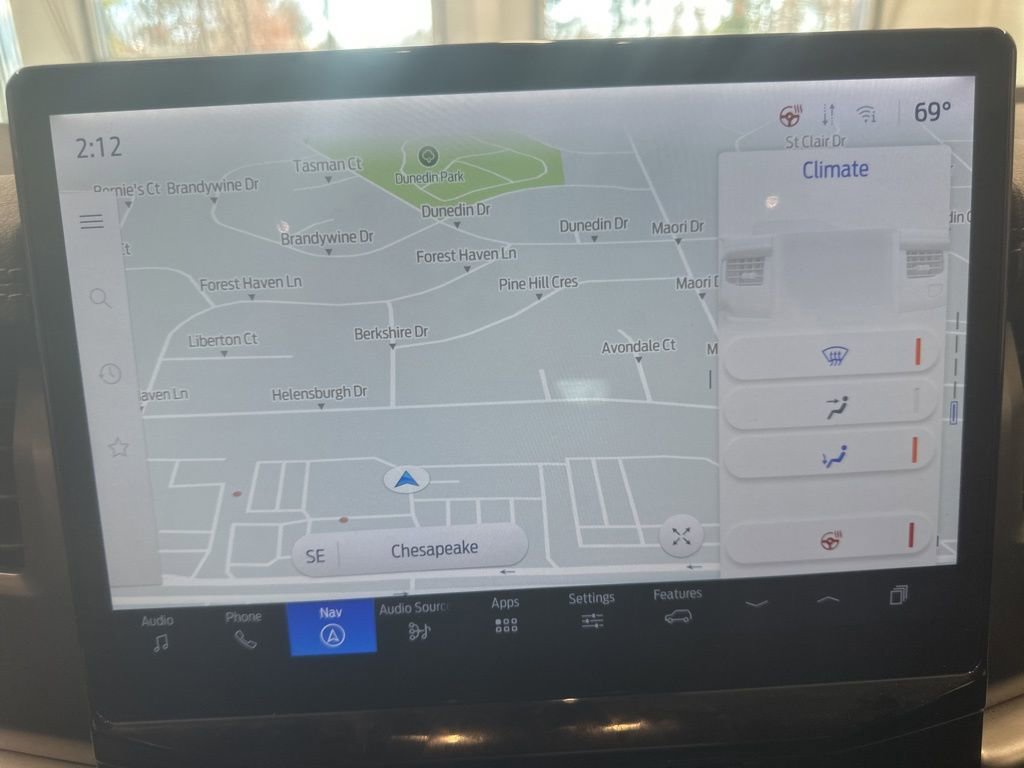 Used 2024 Ford Expedition XLT image 5