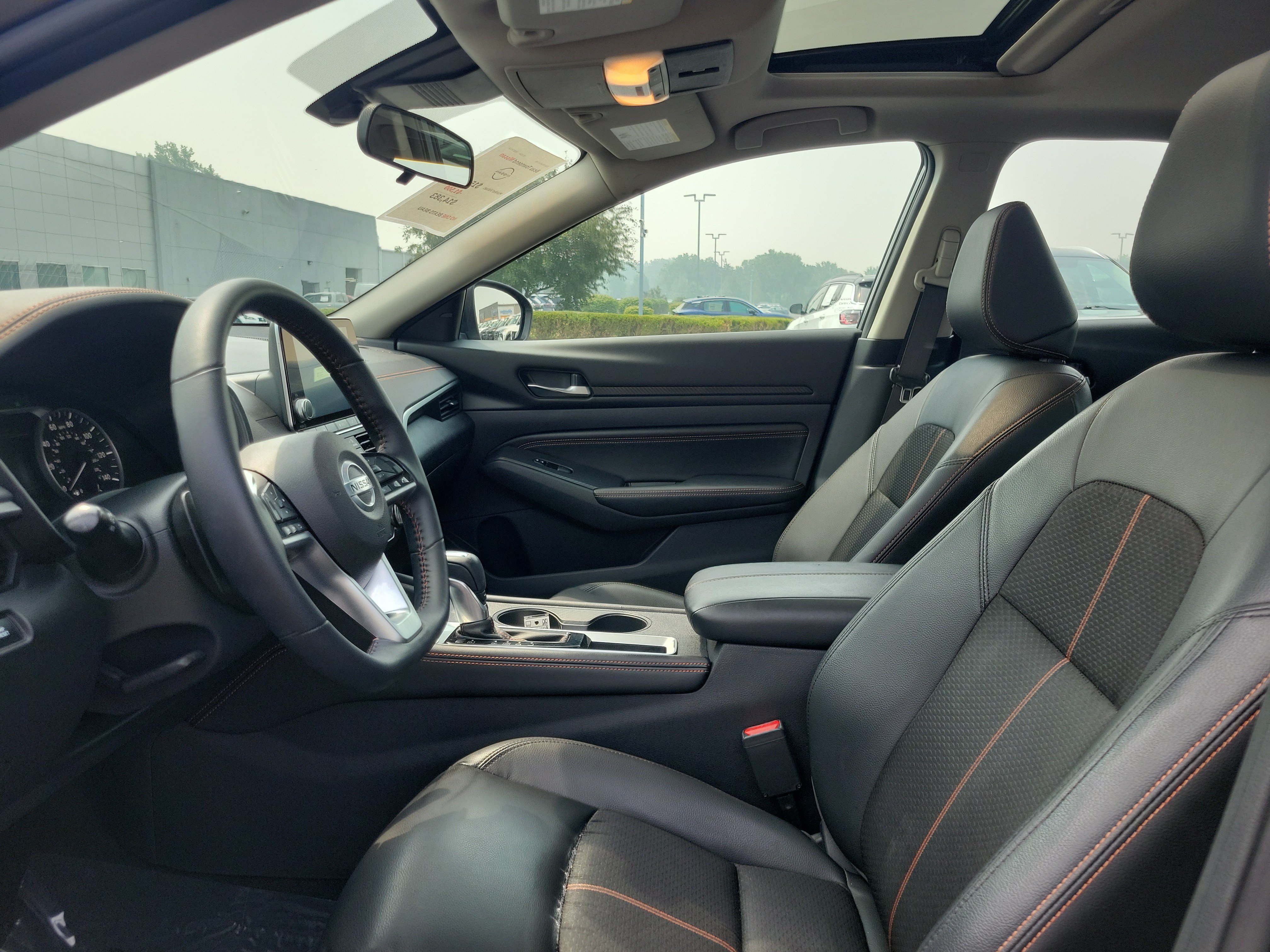 Used 2020 Nissan Altima 2.5 SR w/ Premium Package FWD image 15