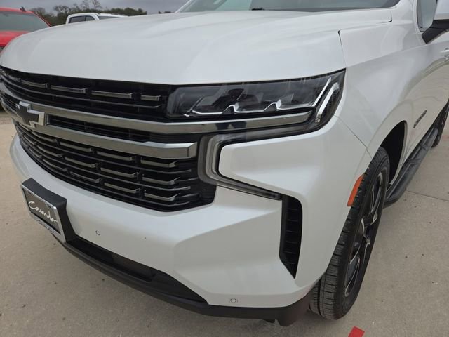 Used 2022 Chevrolet Suburban RST w/ Sport Performance Package image 30