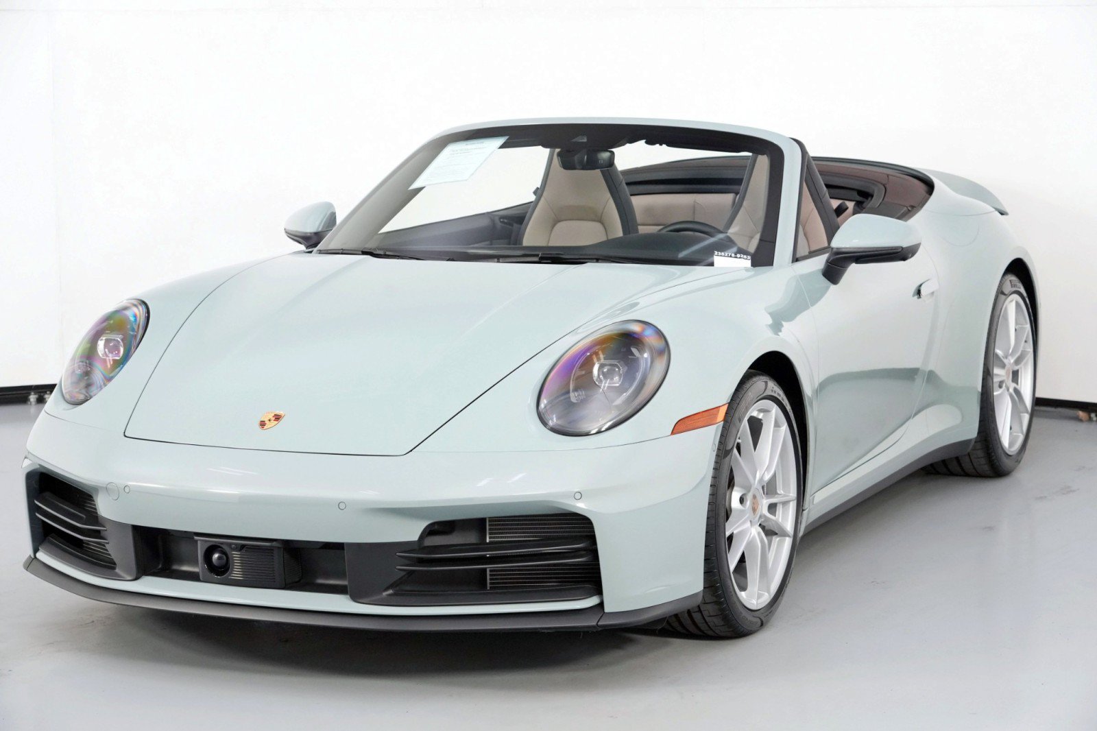 Used 2025 Porsche 911 Carrera RWD image 47