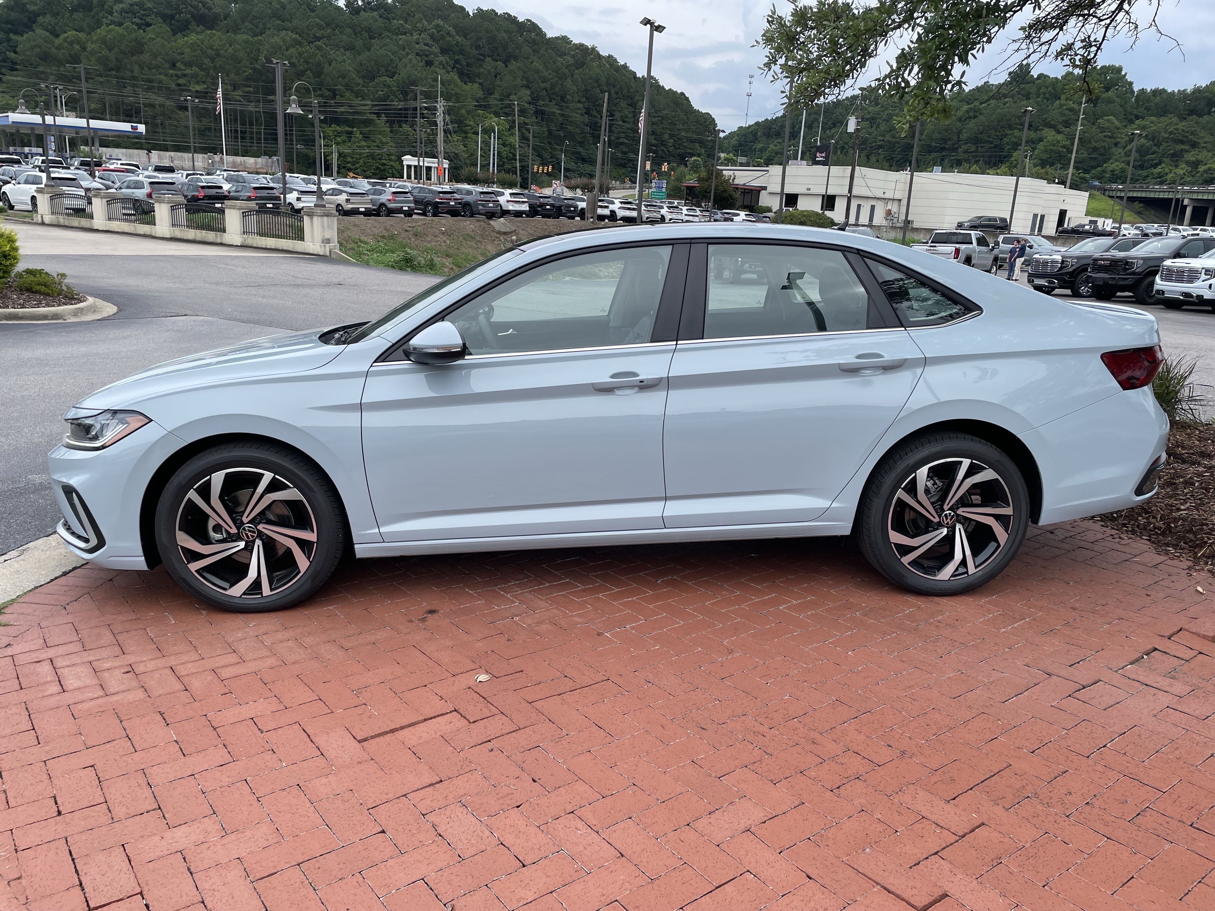 New 2026 Volkswagen Jetta SEL FWD image 7
