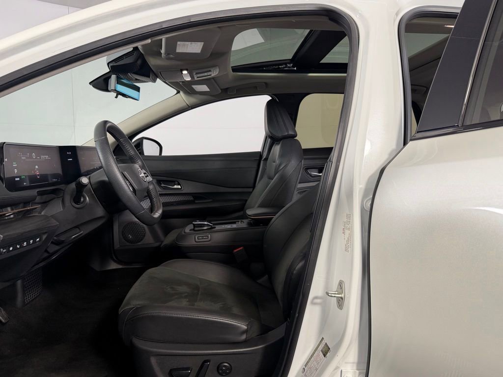 Used 2024 Nissan Ariya FWD image 21