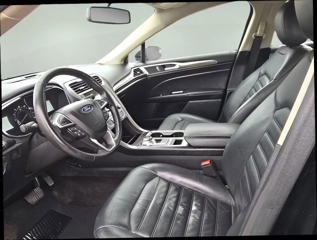 Used 2018 Ford Fusion SE w/ Fusion SE Technology Package image 10