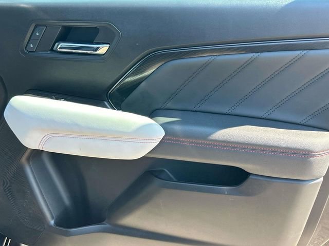 Certified 2024 GMC Canyon AT4X image 23